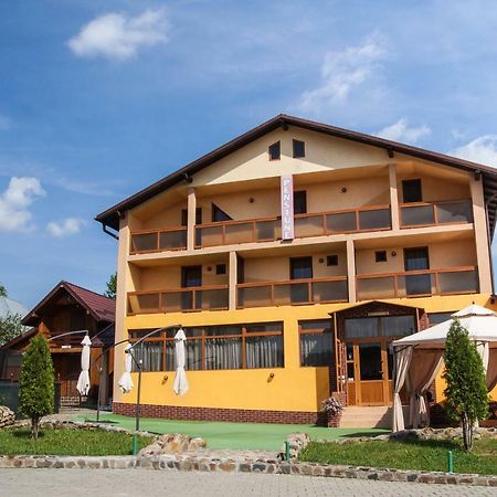 Pensiunea Nicol Hotel Valea Iasului Exterior photo