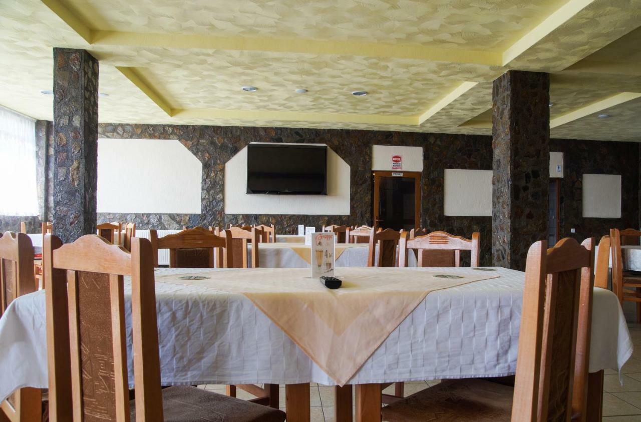 Pensiunea Nicol Hotel Valea Iasului Exterior photo