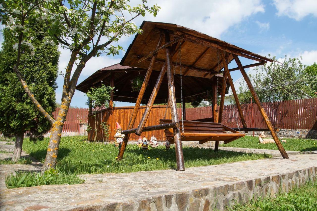 Pensiunea Nicol Hotel Valea Iasului Exterior photo